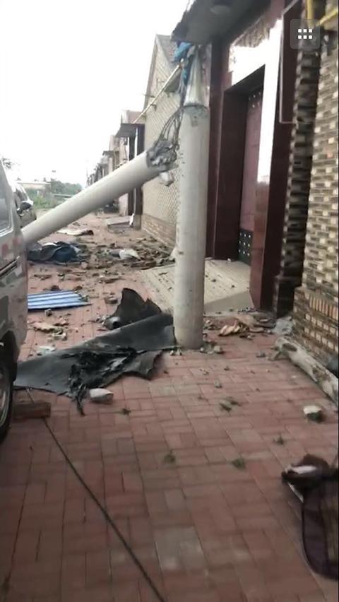 天津静海出现龙卷风 部分房屋倒塌电线杆折断