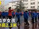 济南11岁女孩张子宇高2米1 父母身高均2米左右